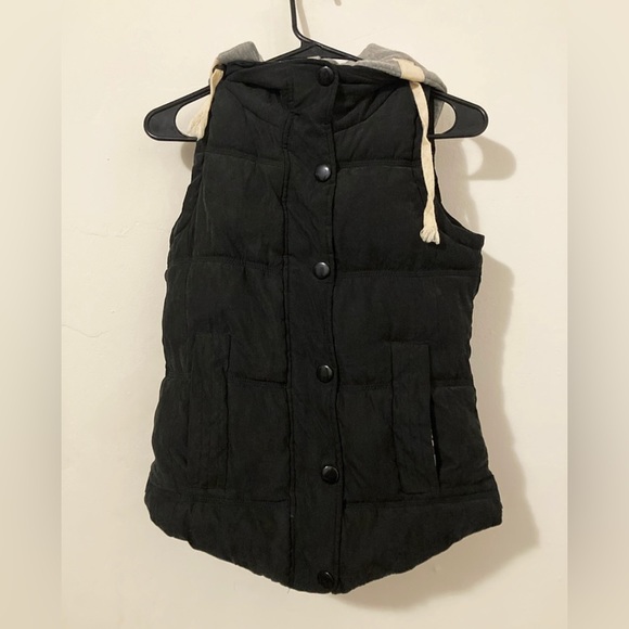 Black Sleeveless Puffer Jacket with Hood - Medium - Picture 3 of 3
